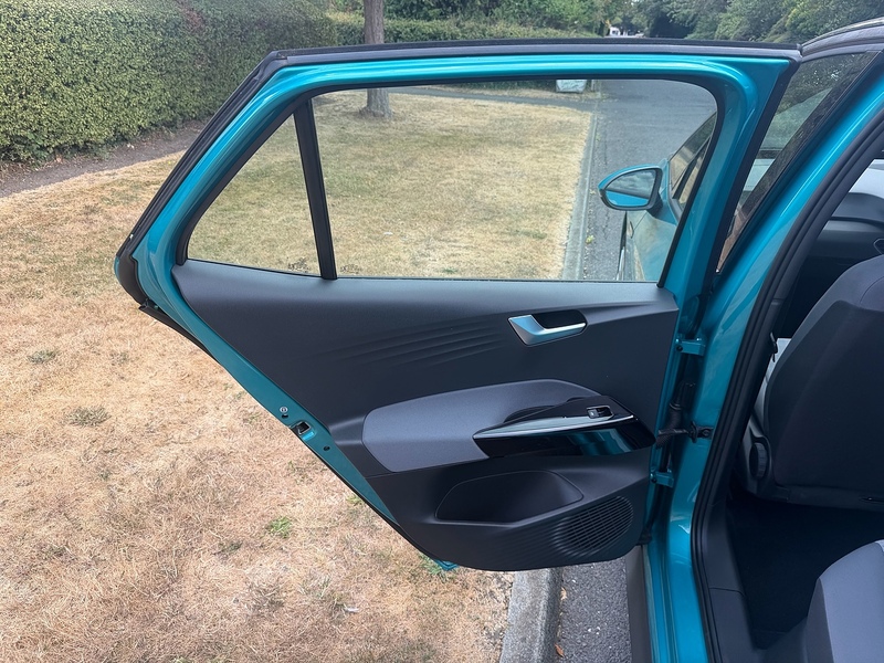 Volkswagen Pro Life Hatchback 0.0 Automatic Electric