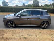 Peugeot 208 PureTech Allure Premium + 