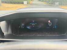 Peugeot 208 PureTech Allure Premium + 