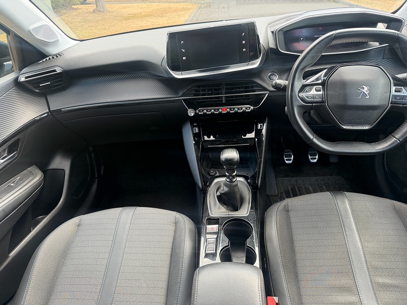 Peugeot PureTech Allure Premium + Hatchback 1.2 Manual Petrol