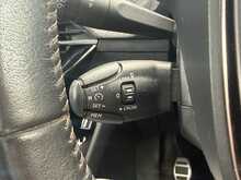Peugeot 208 PureTech Allure Premium + 