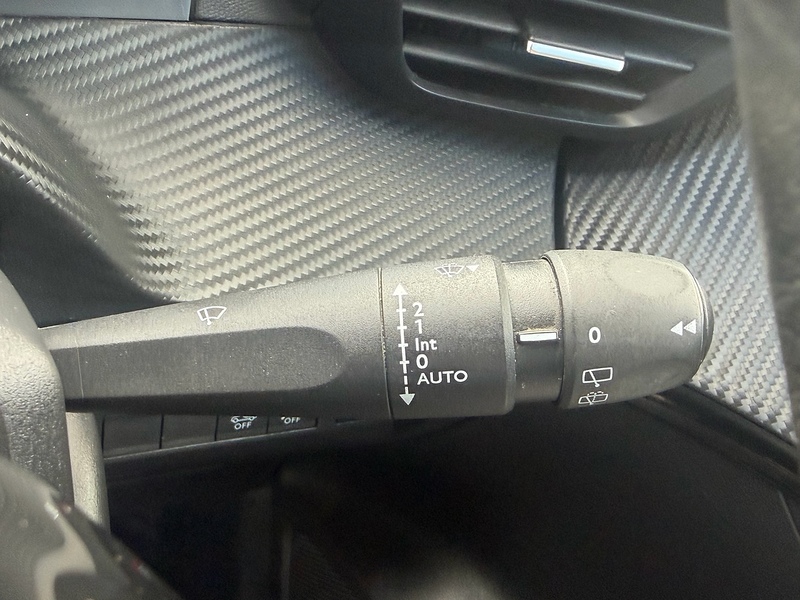 Peugeot PureTech Allure Premium + Hatchback 1.2 Manual Petrol