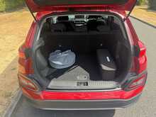 Hyundai KONA Premium 
