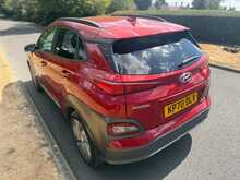 Hyundai KONA Premium 