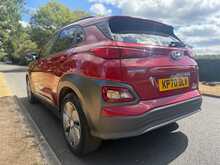 Hyundai KONA Premium 