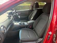 Hyundai KONA Premium 