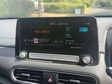 Hyundai KONA Premium 