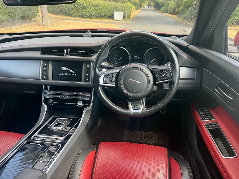 Jaguar d R-Sport Saloon 2.0 Automatic Diesel