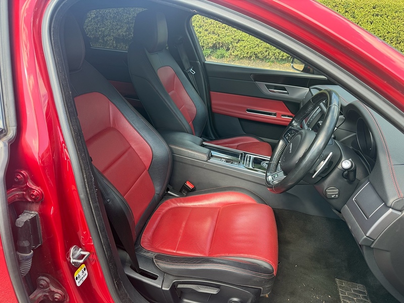 Jaguar d R-Sport Saloon 2.0 Automatic Diesel