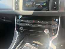 Jaguar XF d R-Sport 