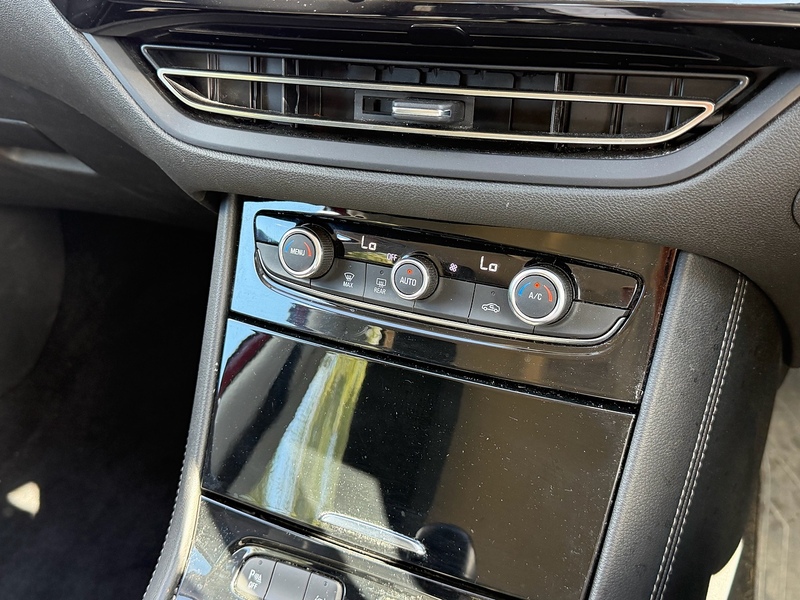 Vauxhall Turbo Design SUV 1.2 Manual Petrol