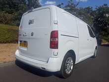 Vauxhall Vivaro Turbo D 2700 Sportive 
