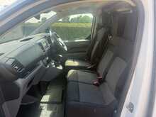 Vauxhall Vivaro Turbo D 2700 Sportive 