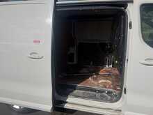 Vauxhall Vivaro Turbo D 2700 Sportive 