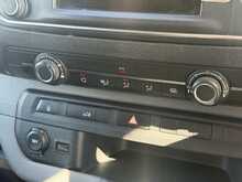 Vauxhall Vivaro Turbo D 2700 Sportive 