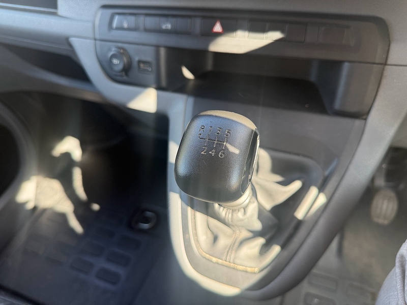 Vauxhall Turbo D 2700 Sportive Panel Van 1.5 Manual Diesel