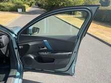 Citroen e-C4 Shine Plus 