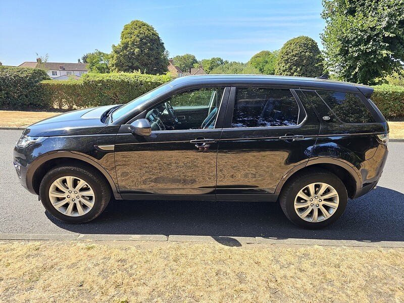 Land Rover 2.2 SD4 SE Tech SUV 5dr Diesel Manual 4WD Euro 5 (s/s) (190 ps)