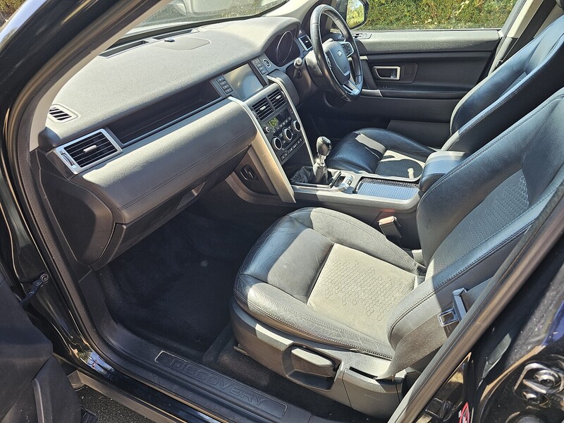 Land Rover 2.2 SD4 SE Tech SUV 5dr Diesel Manual 4WD Euro 5 (s/s) (190 ps)