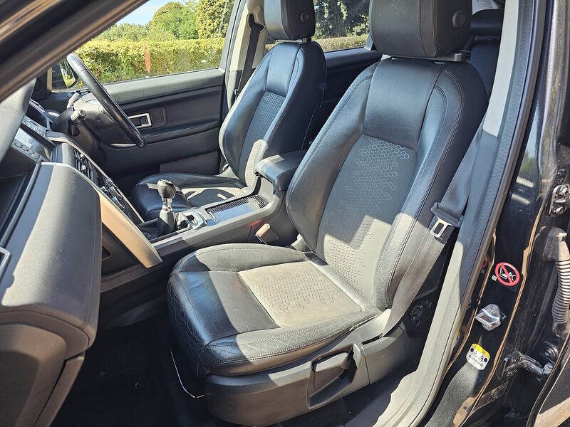 Land Rover 2.2 SD4 SE Tech SUV 5dr Diesel Manual 4WD Euro 5 (s/s) (190 ps)
