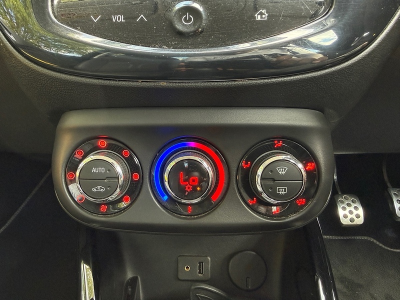 Vauxhall SLAM Hatchback 1.4 Manual Petrol