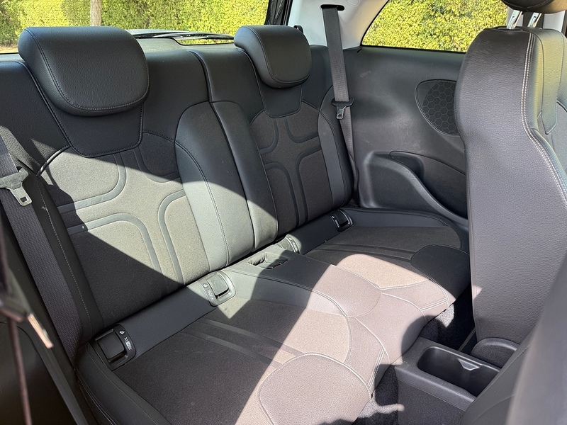 Vauxhall SLAM Hatchback 1.4 Manual Petrol