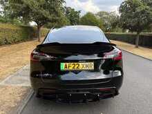 Tesla Model Y Long Range 