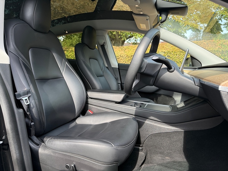 Tesla Long Range SUV 0.0 Automatic Electric
