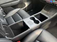 Tesla Model Y Long Range 