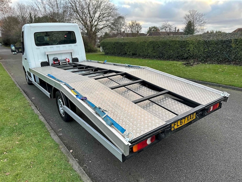 Vauxhall CDTi 3500 BiTurbo Chassis Cab 2.3 Manual Diesel