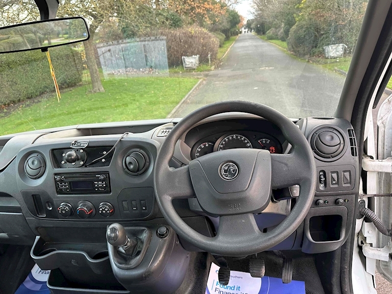 Vauxhall CDTi 3500 BiTurbo Chassis Cab 2.3 Manual Diesel