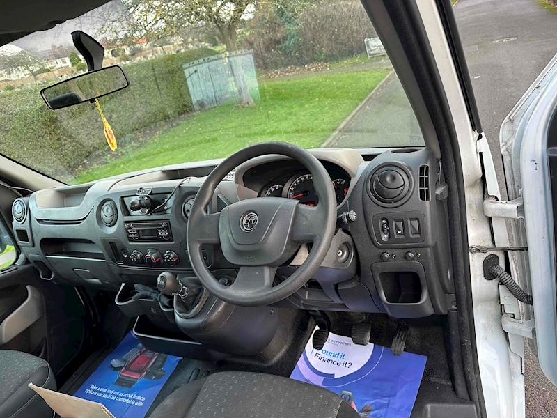 Vauxhall CDTi 3500 BiTurbo Chassis Cab 2.3 Manual Diesel