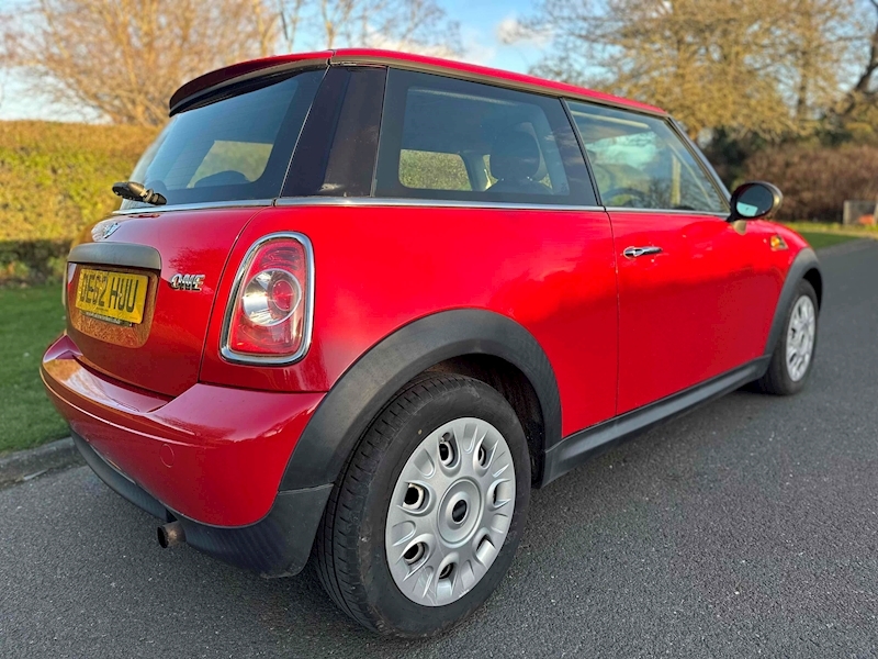 MINI One Hatchback 1.6 Manual Petrol