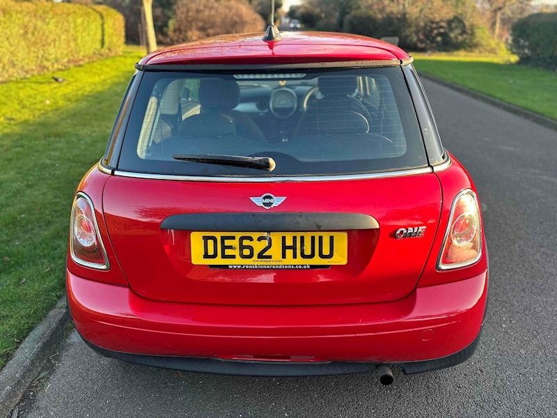 MINI One Hatchback 1.6 Manual Petrol