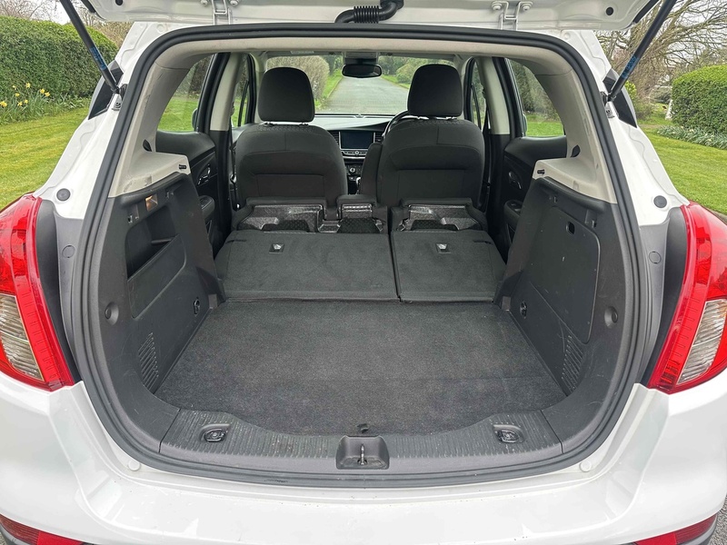 Vauxhall i Turbo ecoTEC Design Nav SUV 1.4 Manual Petrol