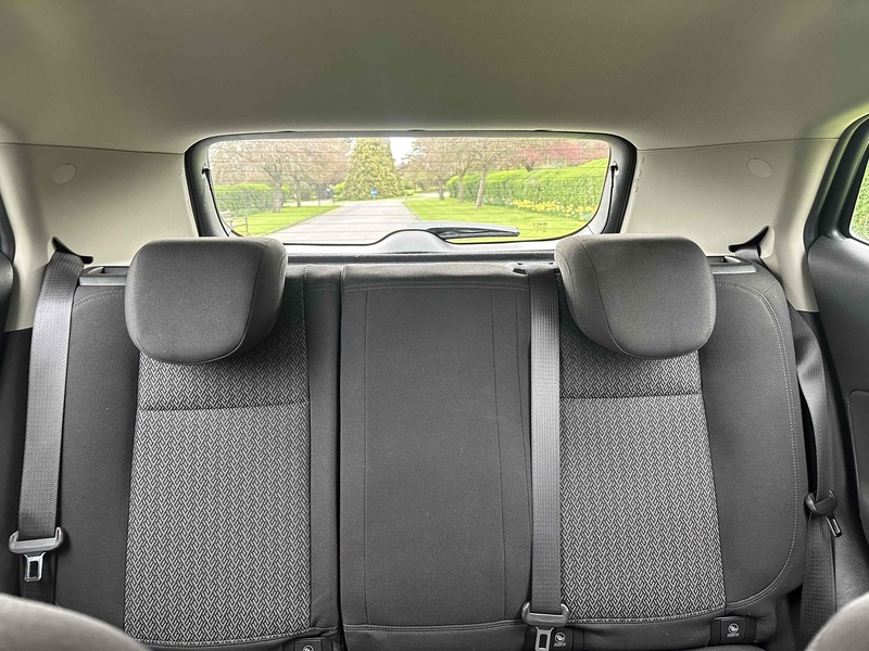 Vauxhall i Turbo ecoTEC Design Nav SUV 1.4 Manual Petrol