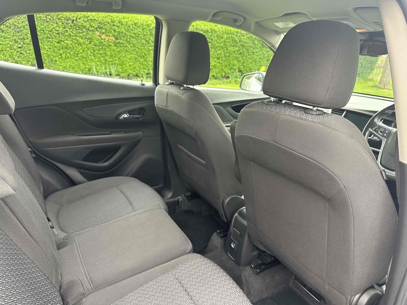 Vauxhall i Turbo ecoTEC Design Nav SUV 1.4 Manual Petrol