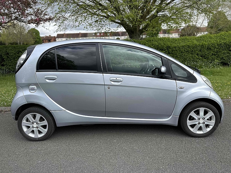 Mitsubishi Hatchback 0.0 Automatic Electric