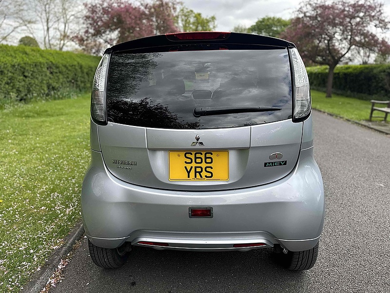 Mitsubishi Hatchback 0.0 Automatic Electric