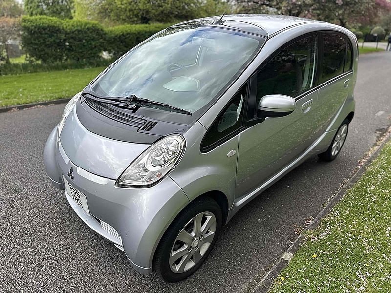 Mitsubishi Hatchback 0.0 Automatic Electric