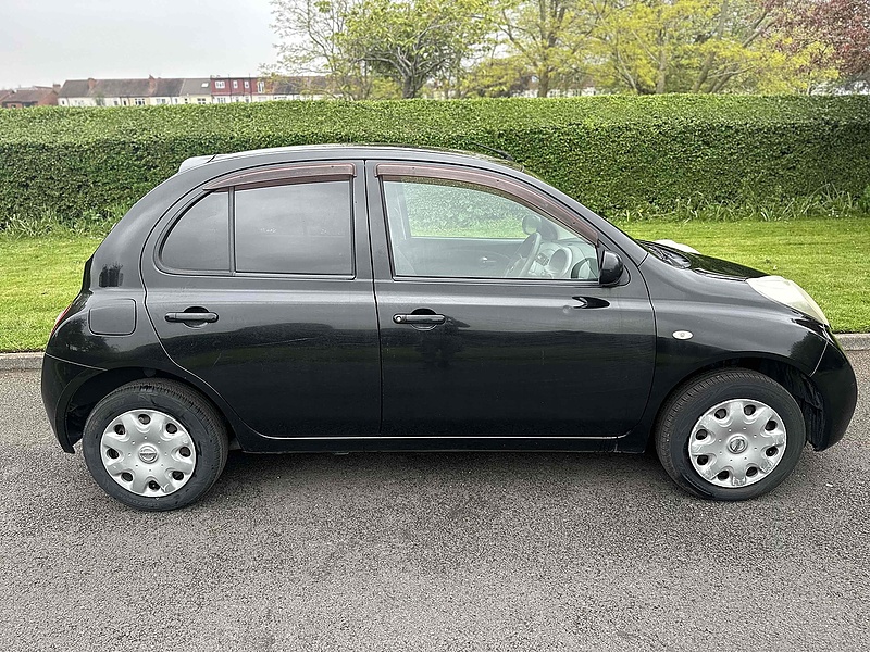 Nissan Hatchback 1.0 automatic Petrol