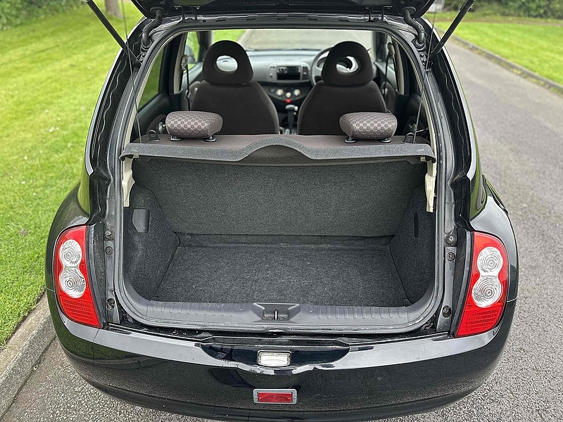 Nissan Hatchback 1.0 automatic Petrol