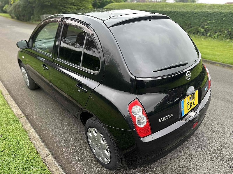 Nissan Hatchback 1.0 automatic Petrol