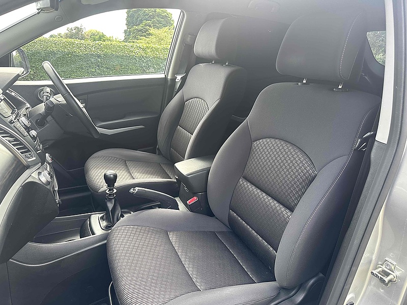 SsangYong D CSE Panel Van 2.2 Manual Diesel