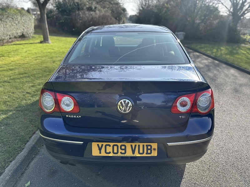 Volkswagen TSI Highline Saloon 1.8 Manual Petrol