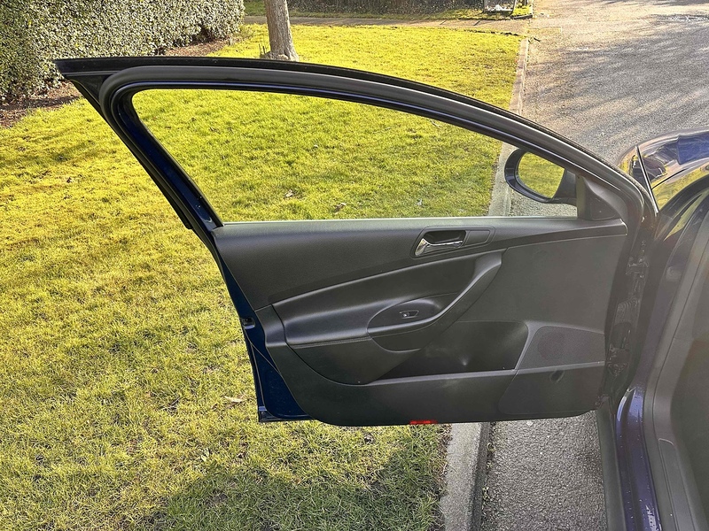 Volkswagen TSI Highline Saloon 1.8 Manual Petrol