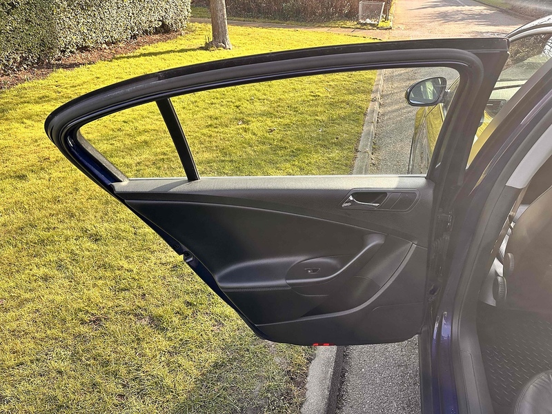 Volkswagen TSI Highline Saloon 1.8 Manual Petrol