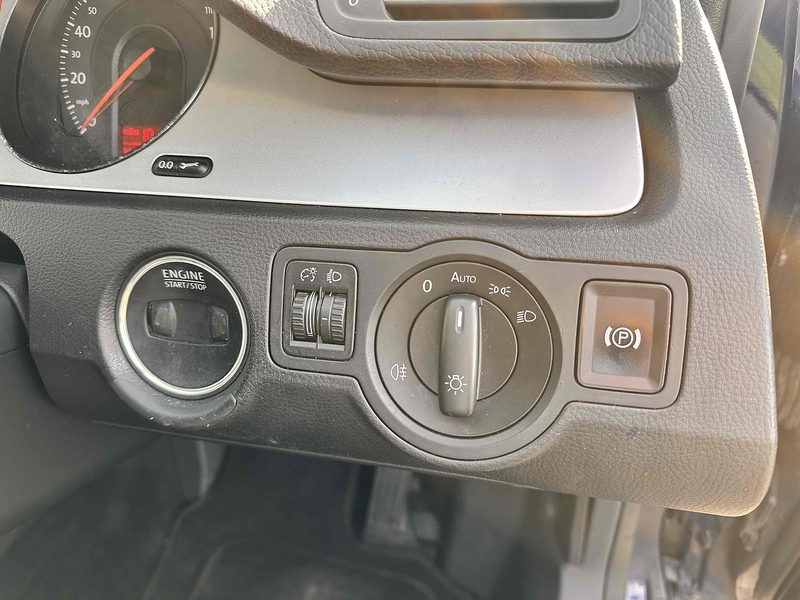 Volkswagen TSI Highline Saloon 1.8 Manual Petrol