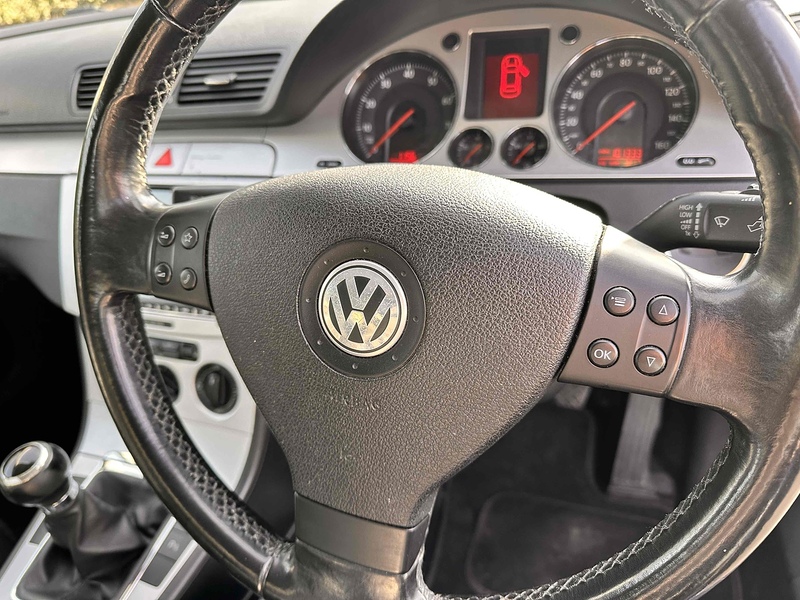 Volkswagen TSI Highline Saloon 1.8 Manual Petrol