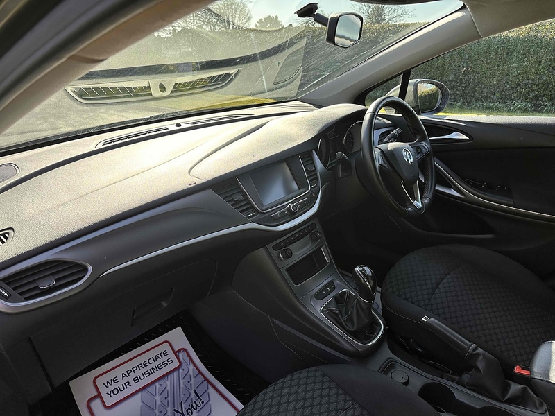 Vauxhall Turbo D Business Edition Nav Hatchback 1.5 Manual Diesel